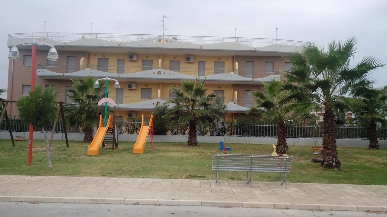 Residence Albadorata Campomarino Εξωτερικό φωτογραφία